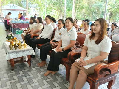 พิธีถวายภัตตาหารเพลพระภิกษุสามเณร ... พารามิเตอร์รูปภาพ 1