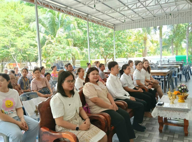 พิธีถวายภัตตาหารเพลพระภิกษุสามเณร ... พารามิเตอร์รูปภาพ 15