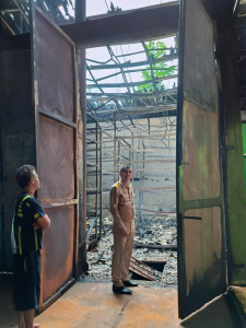 ลงพื้นที่ติดตามสถานการณ์หลังเกิดเหตุอัคคีภัย ณ ... พารามิเตอร์รูปภาพ 1